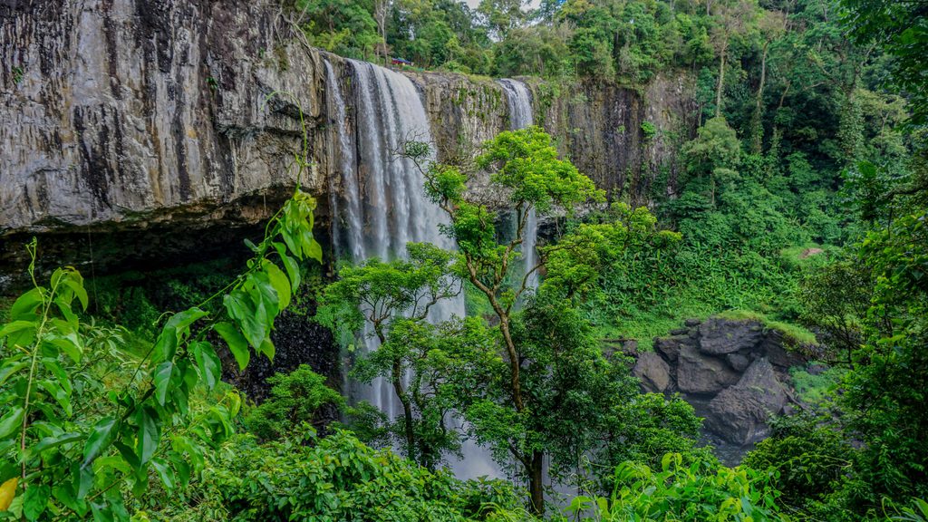 Trekking và khám phá vẻ đẹp tiên cảnh của thác K50