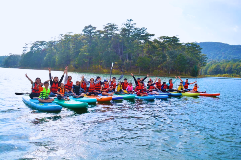 Tour Teambuilding: Trekking - Cắm trại - Chèo Sup núi Samso ở Đà Lạt