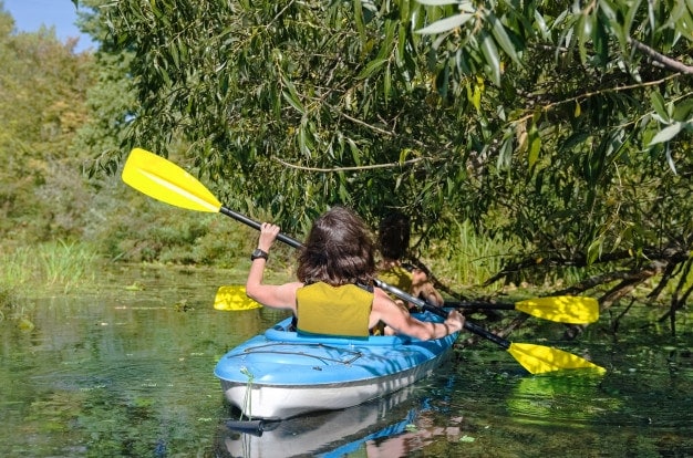 chèo thuyền Kayak với trẻ nhỏ