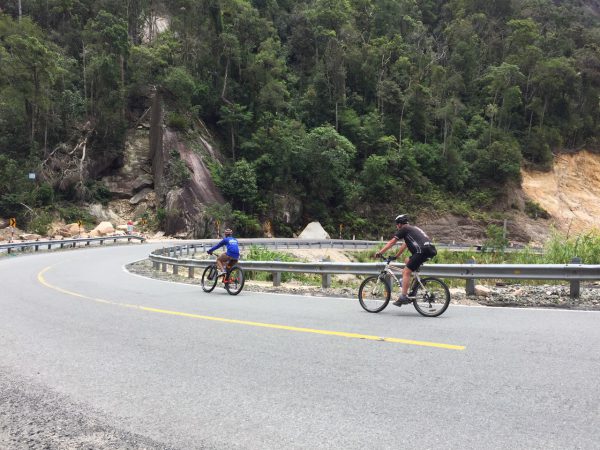 Tour Đạp Xe Biking Từ Đà Lạt Đến Nha Trang Trong 1 Ngày  Phuotvivu