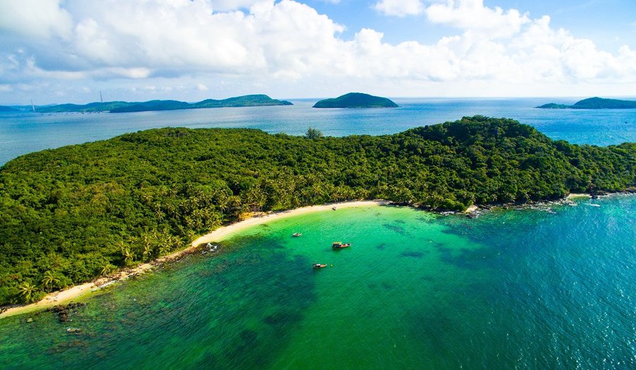 Tour cắm trại trên hoang đảo ở Phú Quốc, 1 địa điểm du lịch lặn ngắm san hô ở hòn Gầm Ghì, Mây Rút Trong. 