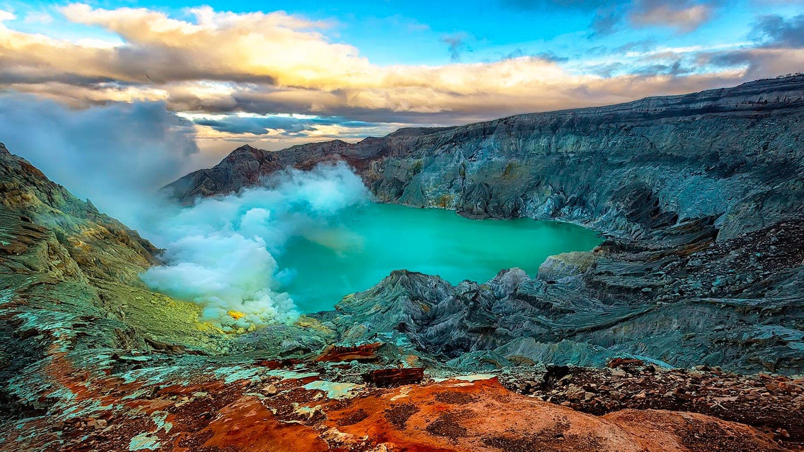 Tour 5N4Đ Trekking Bromo - Ijen & Ngắm Cá Heo Ở Lovina, Bali