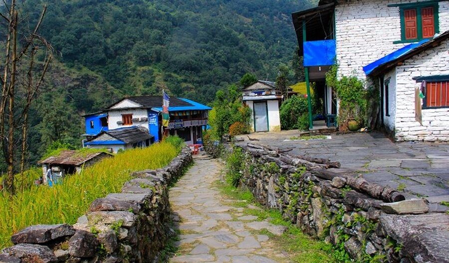 làng xinh đẹp trên dãy Himalaya