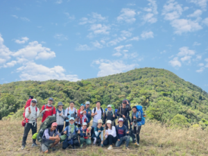 Tour Teambuilding Đà Lạt: Trekking, Leo Núi LangBiang 1 Ngày
