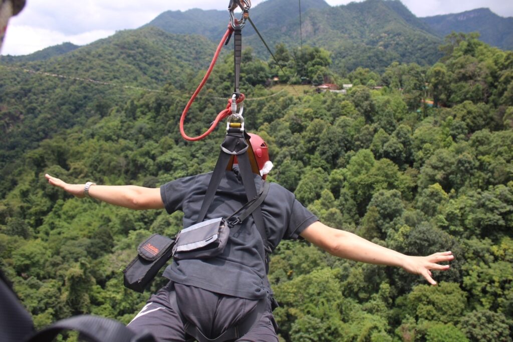 Vé chơi đu dây - trượt Zipline ở Chiang Mai