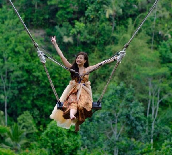 trượt zipline ở Bali