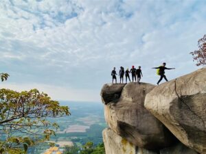 trekking bà đen tây ninh