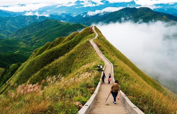 tour trekking Bình Liêu