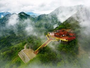 Trekking Am Ngọa Vân