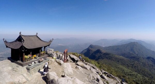 Trekking Am Ngọa Vân