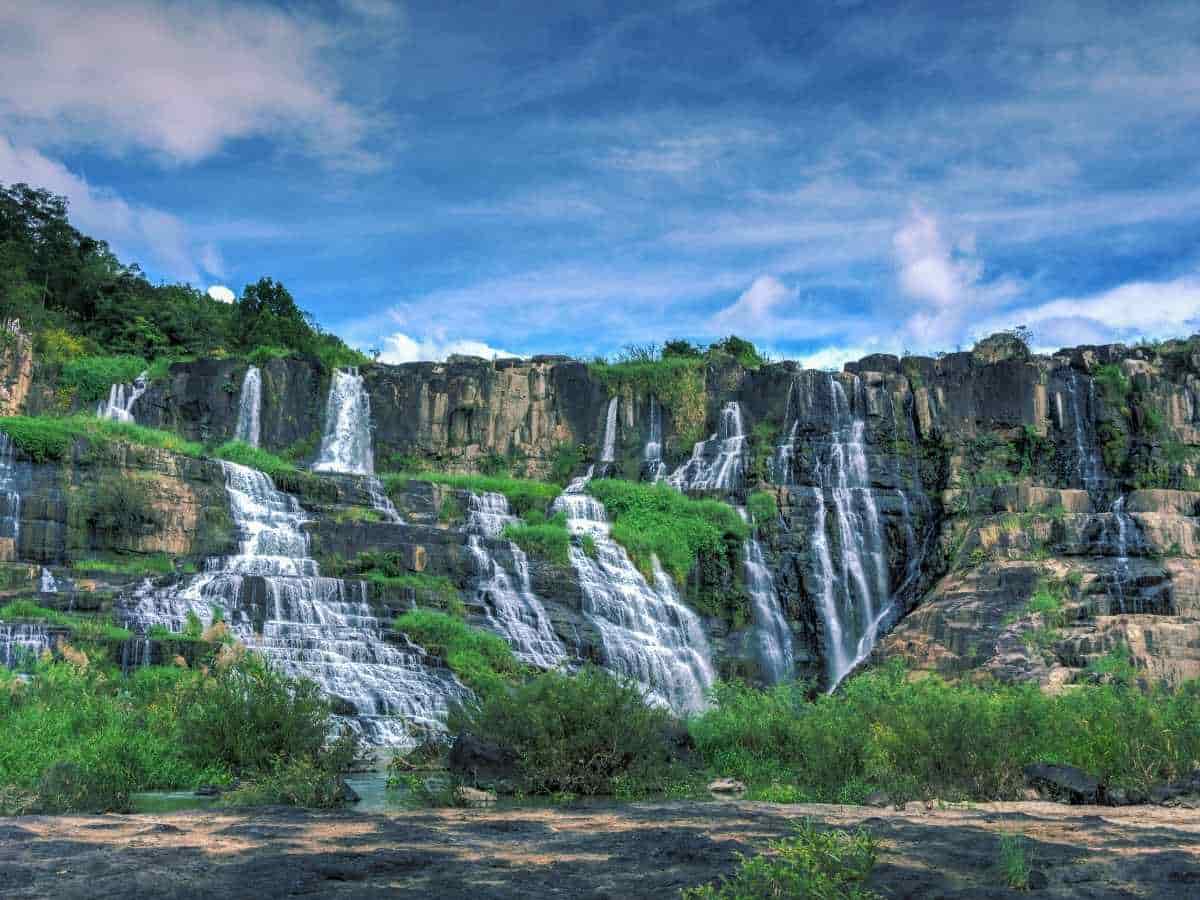 Tour trekking ở Đà Lạt trong 1 ngày: khám phá thác 7 tầng, địa điểm, cung đường, thiết kế tour riêng & teambuilding, đặt vé online rẻ hơn mua trực tuyến 15%