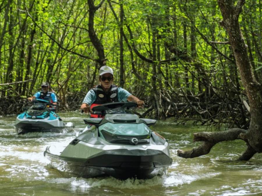 Kinh nghiệm đi tour du lịch tự túc lái mô tô nước đảo Langkawi 1 ngày: trải nghiệm du lịch bụi
