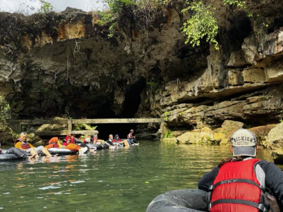 Kinh nghiệm du lịch Yogyakarta 1 ngày : tour tự túc, khám phá bãi biển Parangtritis, hang Pindul, bãi biển Parangtritis