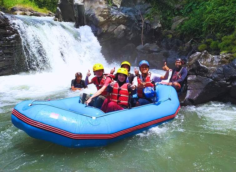 Du lịch đảo Lombok: tour white rafting 1 ngày, địa điểm chèo thuyền vượt thác Benang Kelambu, tư vấn 24/7, đặt vé online giá rẻ hơn mua trực tiếp 15%...