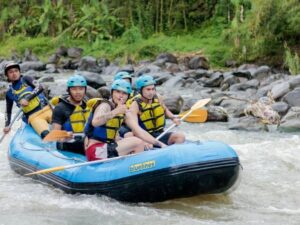 Du lịch Yogyakarta 1 ngày: tour white rafting - chèo thuyền vượt sông Elo, thăm ngôi đền Borobudur, tư vấn 24/7, đặt vé online giá rẻ hơn mua trực tiếp 15%