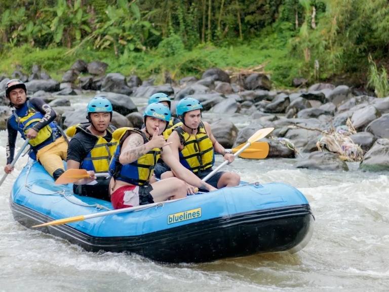 Du lịch Yogyakarta 1 ngày: tour white rafting - chèo thuyền vượt sông Elo, thăm ngôi đền Borobudur, tư vấn 24/7, đặt vé online giá rẻ hơn mua trực tiếp 15%