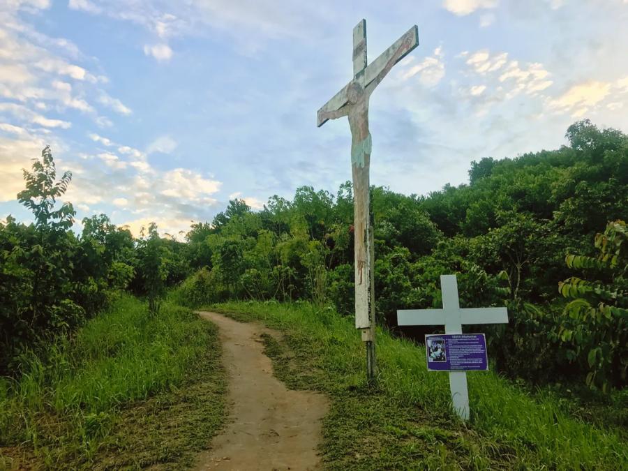Tour trekking đồi St. Veronica và đảo Borneo 1 ngày: du lịch bụi ở Malaysia