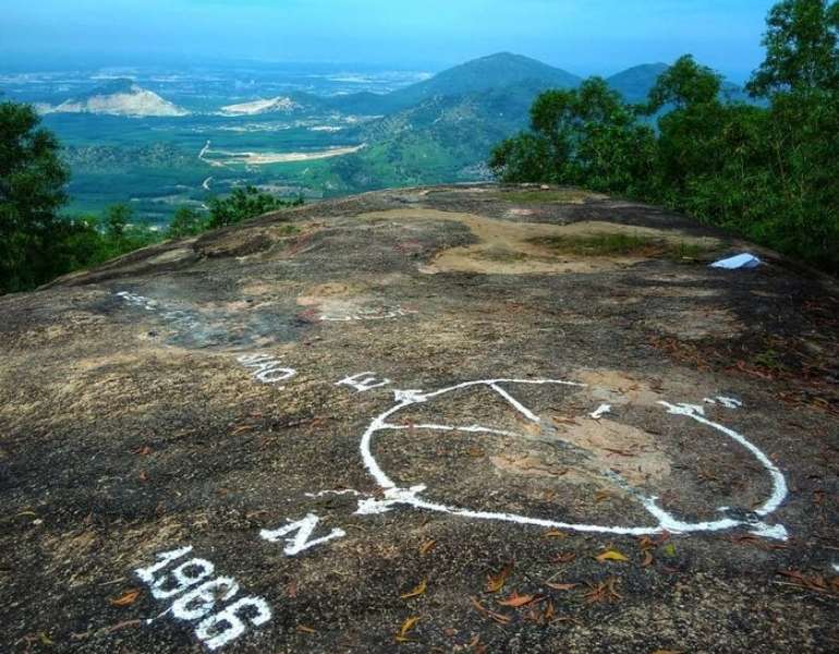 Tour trekking 2 ngày 1 đêm gần TP.HCM: Tour leo núi Dinh, trải nghiệm bãi cắm trại suối Tiên tại Bà Rịa - Vũng Tàu, đặt vé online rẻ hơn mua trực tiếp 15%..