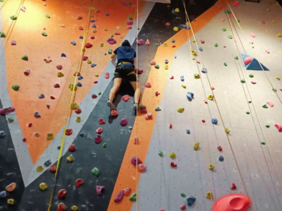 Vé trải nghiệm trò chơi leo núi nhân tạo trong nhà ở Penang 1 ngày, kinh nghiệm đi tour du lịch tự túc