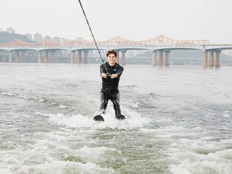 Vé trải nghiệm trò chơi trượt ván nước trên sông Hàn ở Seoul 1 ngày, kinh nghiệm đi tour du lịch bụi Hàn Quốc giá rẻ