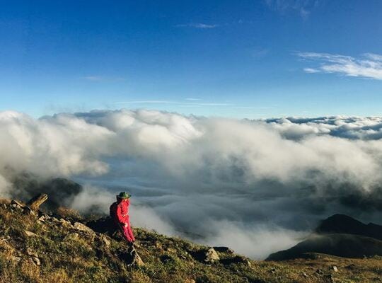 Chinh phục tour trekking Tây Bắc, leo núi Tà Chì Nhù hướng Nậm Nghiệp và tham quan các địa điểm du lịch miền Bắc giá rẻ.