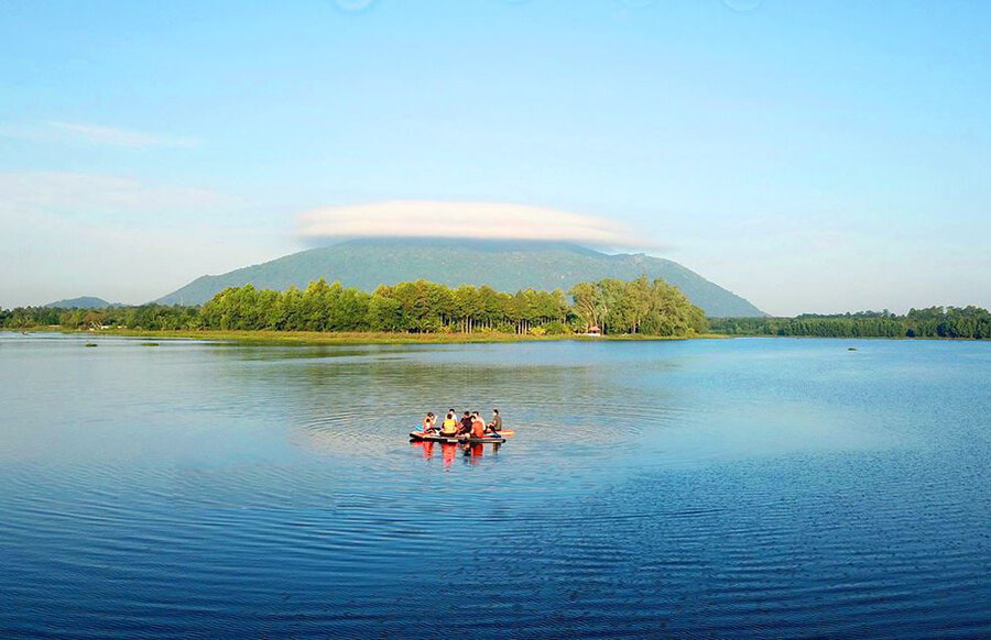 Trekking, leo núi Chứa Chan, chèo SUP, gala dinner Hồ Núi Le tại các địa điểm du lịch Đồng Nai