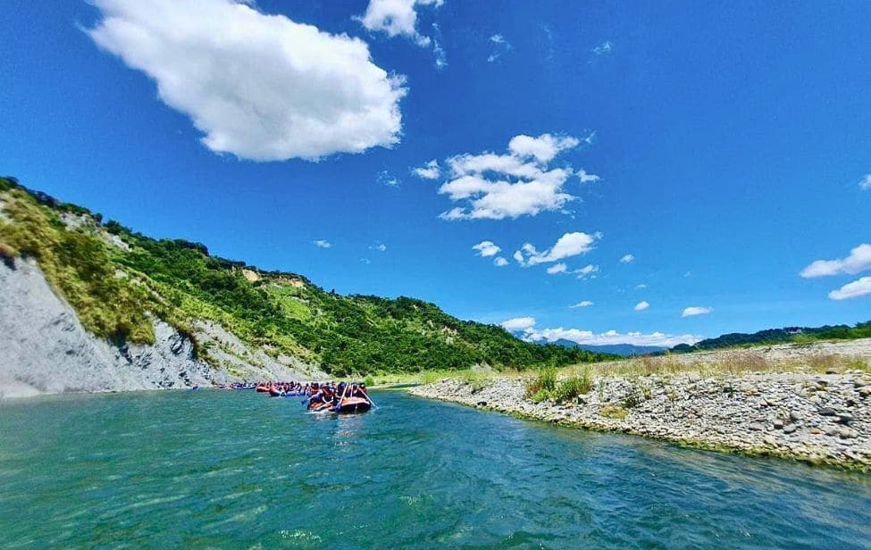 Trải nghiệm white rafting, chèo thuyền vượt sông Xiuguluan, các địa điểm du lịch ở Hoa Liên trong tour Đài Loan 1 ngày