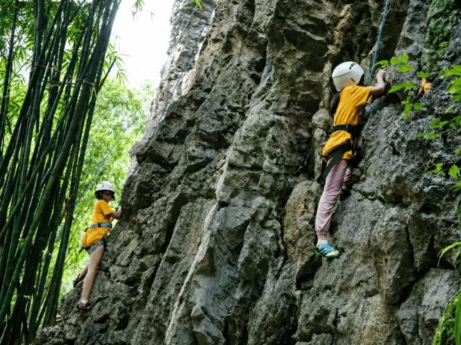Trải nghiệm Tour Leo Núi Ở Dương Sóc hấp dẫn trong tour 1 ngày, kinh nghiệm & khám phá địa điểm du lịch Quảng Tây, Trung Quốc.